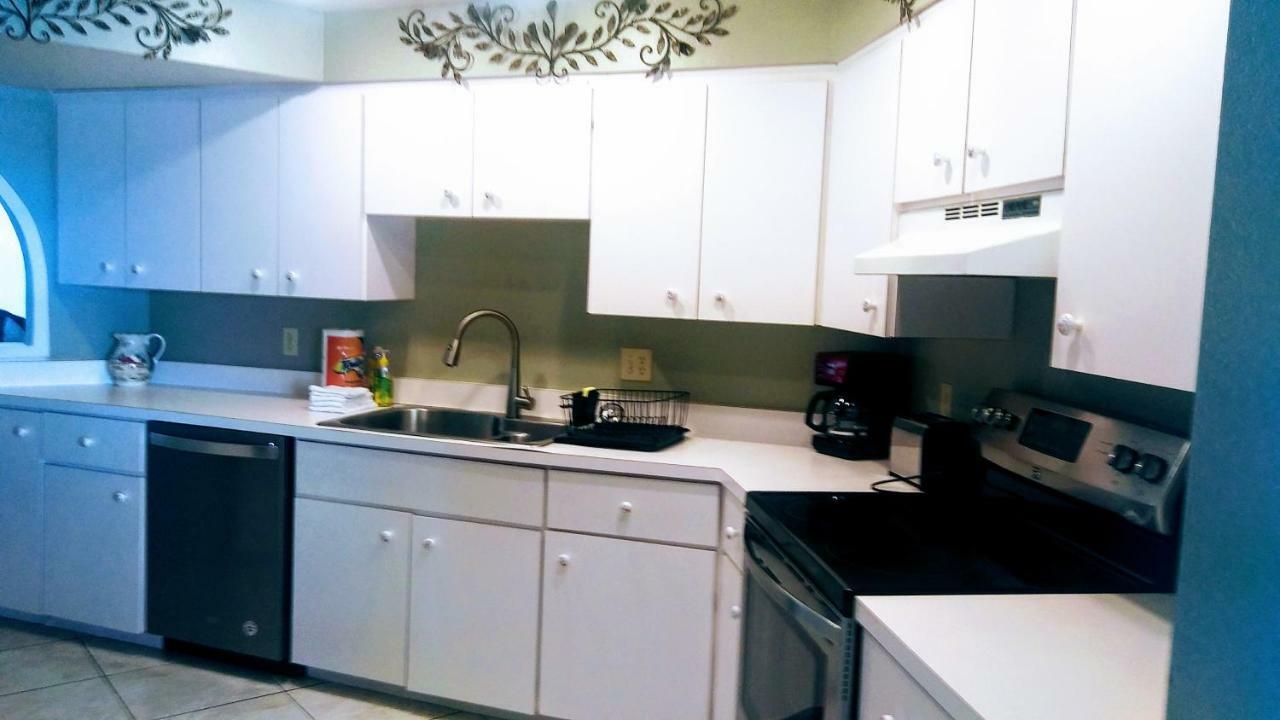 3000 Sq Ft Beach And Bay Condo 세인트피트비치 외부 사진